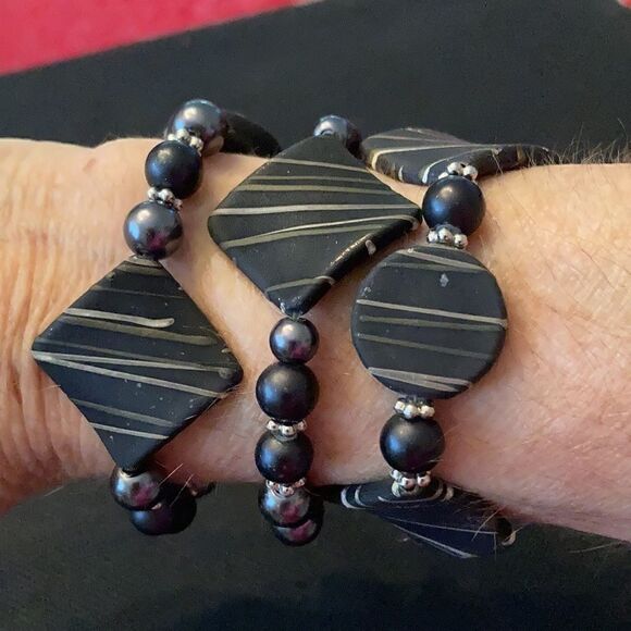 NWT Angelas Designs one of a kind Black and silver handmade bracelets - Picture 3 of 5